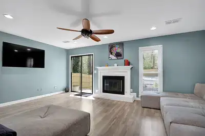 Image de Marietta's Modern Hideaway Pet-Friendly w/ Wfh Setup