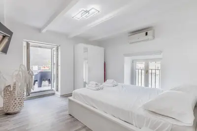 Image de 5 minutes from the main attractions