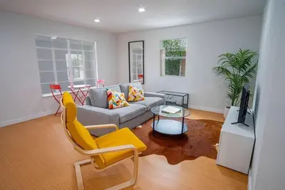 Serene 2br/1ba Residence in Peaceful San Antonio