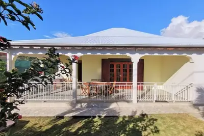 Image de T4 Ixora à Mare-Gaillard Gosier (terrasse, jardin & barbecue)