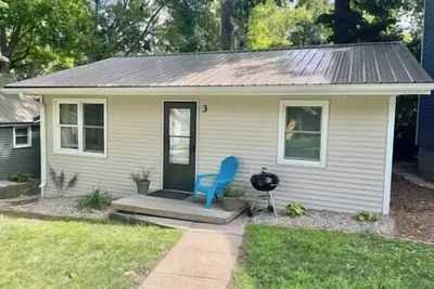 Image de \"The Loon\" at Darling Shores