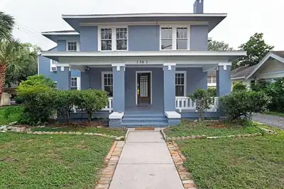 Image de 3br Old Mansion in Montrose! Downtown, Medical Center