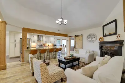 Image de Spacious Winder Getaway w/ Hot Tub + Game Room!
