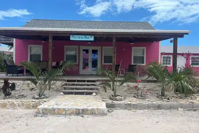 Image de Family friendly house, La Vie en Rose 2 min walk to Tropic of Cancer