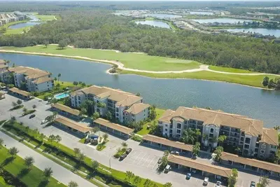Image de 2 Br lakefront condo In Lakewood National overlooking the golf course - Array of Sunshine