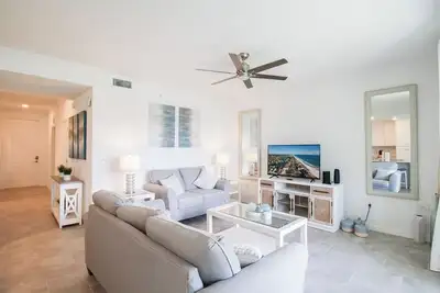 Image de Lake view 2/2 condo in Lakewood National Golf Club - Piper On Twelve