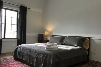 Image de 4b2b, 2f, Free Wi-Fi @ Washington Square West