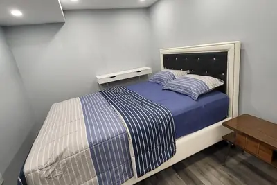 Image de Guest Suite Apartment with Parking