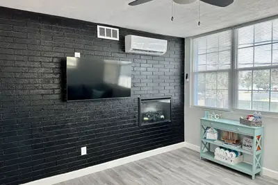 Image de Beach apartment, Recently Renovated, With Balcony