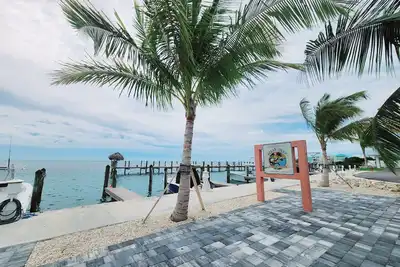 Image de Coastal Isle Escape- 1 bedroom condo at Ocean Isles with olypic size pool