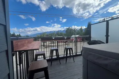 Image de Mountain View Retreat w/ Private Hot Tub! Central to All Fun.