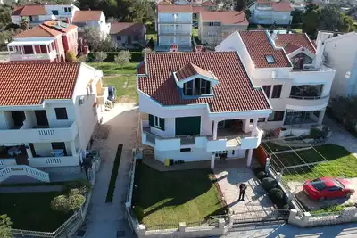 Image de Appartement d'une chambre prés de la plage Sukosan, Zadar (A-21790-a)