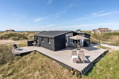 \"Felis\" - 200m from the sea by Interhome