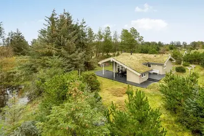 \"Hereth\" - 700m from the sea by Interhome