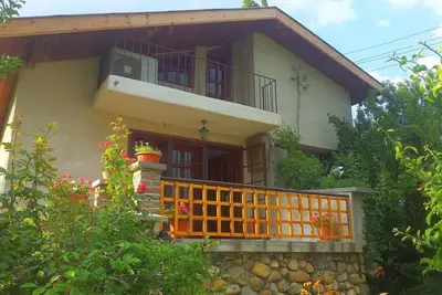 Image de Swiss Style Chalet - Casa Rosa Guest House