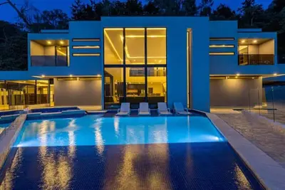 Image de Mansion in el Poblado, A Luxury of another Level House in Coper Mountain Medellin