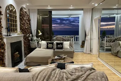 Image de Clifton Yolo Spaces - Clifton Beachfront Dream