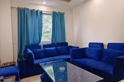 Image de Comfy 2 Bhk in Lajpat Nagar near market by HostMyStay