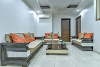 Image de Delightful 3bhk Apartment, Park Facing! Close to Market by HostMyStay