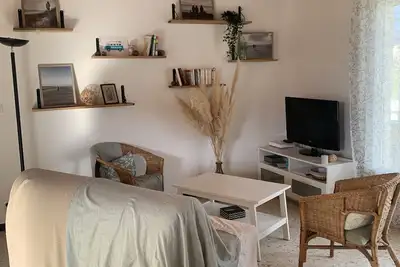 Image de maison bord de mer individuelle avec veranda  à 350m de la mer