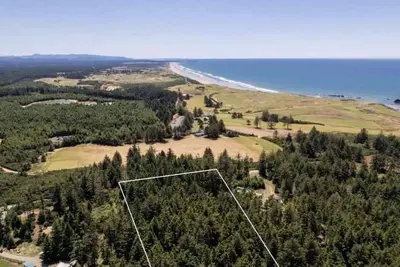 Image de Brand New October 2023! Ultimate Golfers House in Bandon! Adjacent Sheep Ranch!
