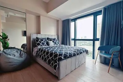 Image de Studio with spectacular city view and nightlife at Eastwood Quezon City