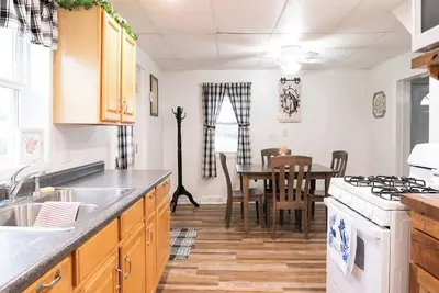 Image de Cozy home, in Amish country! \n3 miles from Lehmans Hardware