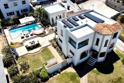 Image de Historic Ocean Beach Villa, Blocks from the Waterfront w/ Private Backyard Oasis