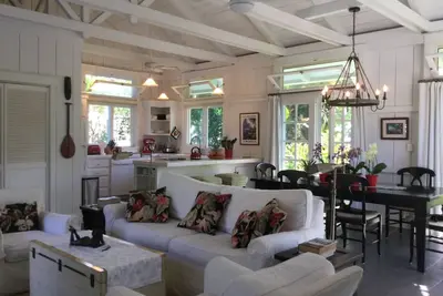 Private well appointed cottage, steps from beach