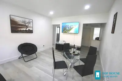 Image de 251 Airport/Top House Apartment 2