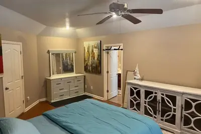 Image de South Side of town Beauty