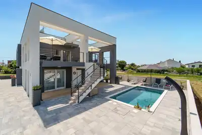 Image de Superbe appartement 1 chambre à Sukosan