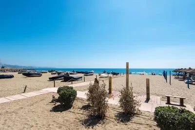 Image de Boliches Center Apartment next to the Beach