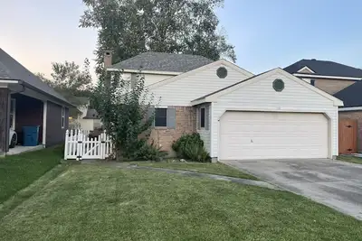 Image de Cozy Home with room for everyone.