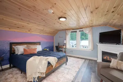 Image de New! Deluxe 2 bedroom w/ coffee bar close to skiing, hiking, biking & N. Conway