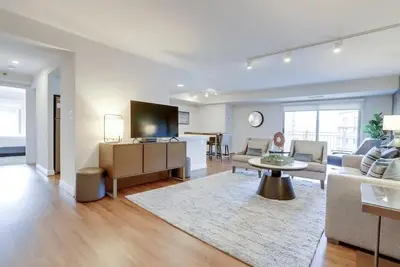 Image de Sojourn | Randolph Towers