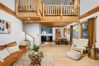 Image de Mystic Mountain, *Pet Friendly*, Private Hot Tub, Steam Sauna, 11 Miles to Govy Camp