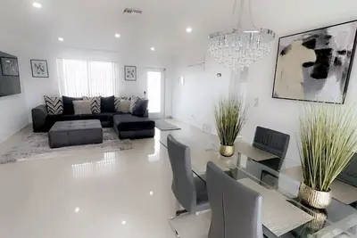 Image de Book Me, 3mins to Hard Rock Stadium