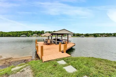 Image de Dock Days- Deep water and fantastic wide water views. Volley Ball and horseshoe competitions await.