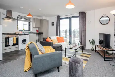 Image de New 1 Br Contractor stay apartment near Heathrow with Free Wi-Fi and parking.