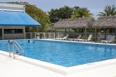 Image de Exec Bay w/heated Pool Beach Marina Tennis/Pickleball