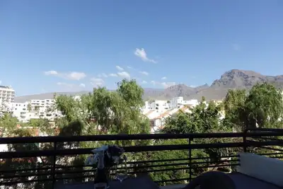 Image de Centrally located mountain view studio (K005)