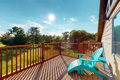 Image de Golf course-front condo with pool, hot tub, dock, tennis, golf, & private beach