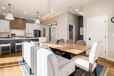 Image de New Build Hot Tub Dtown ShortNorth