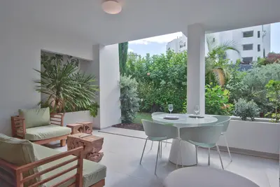 Image de Jardines - Avago 0. 3 Vue sur le jardin 1b