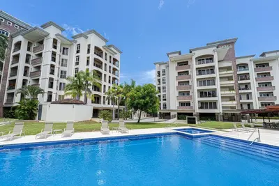 Image de Fully Equipped Modern, 2 Pools and Gym - A few steps to the Langosta Beach