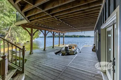 Image de Charming 8 bed 4 bath cottage\/bunkie\/boathouse on Lake Muskoka