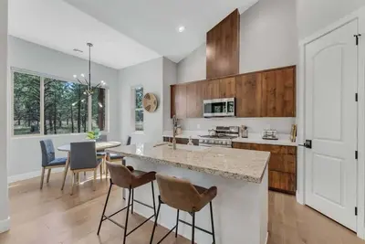 Image de Luxury Mountain Retreat w/ Hot Tub & Views