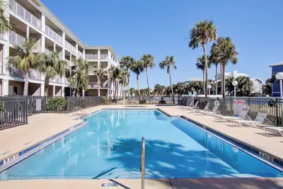 Image de 🏖️🏝️Ground Floor-Walk to Beach-Grand Caribbean-111e