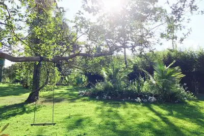 Image de Casa de Campo Aconchegante em Betim, com Piscina, Sauna, Lagos e Mais